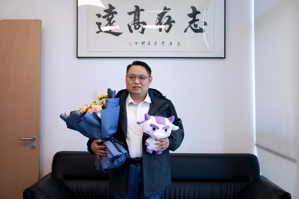 深圳理工大学张鹏教授被民建中央委员会授予“全国优秀会员”称号